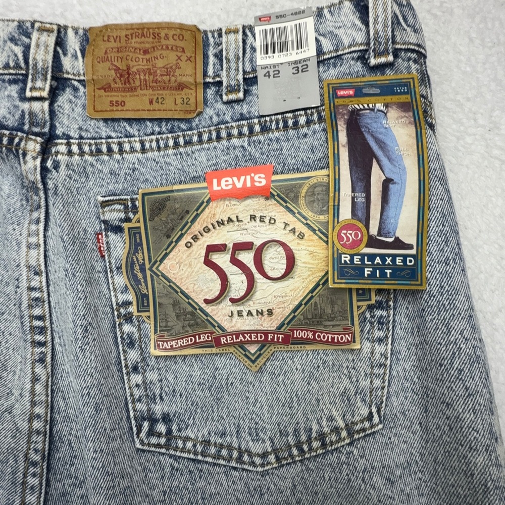 Vintage Levis 550 Relaxed Fit Tapered Leg Jeans Light Wash Made in USA 42x32